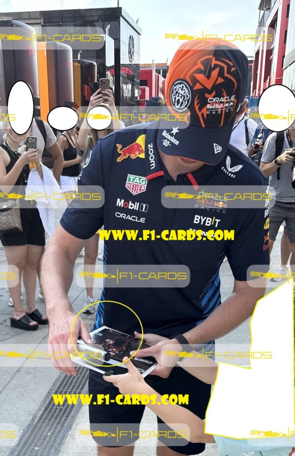 Autograph card. 2020 Red Bull F1 Team - signed by driver Max Verstappen