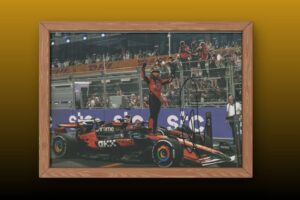 Photo. 2025 Saudi Arabian GP Winner signed by driver - Oscar Piastri